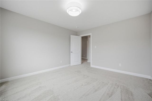 400 Octavia DR, Yorktown, VA 23693