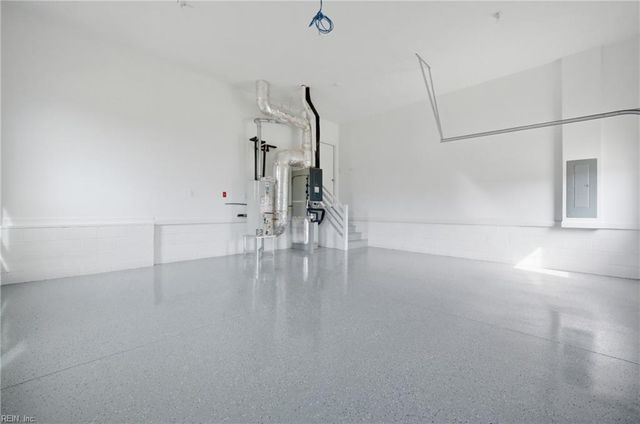 400 Octavia DR, Yorktown, VA 23693