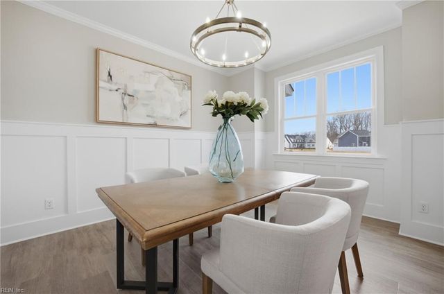 400 Octavia DR, Yorktown, VA 23693