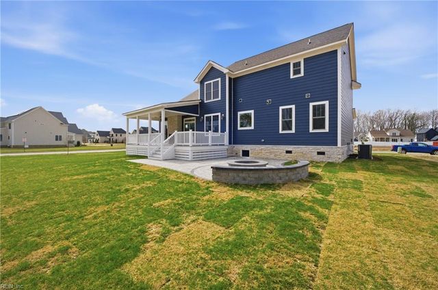 400 Octavia DR, Yorktown, VA 23693