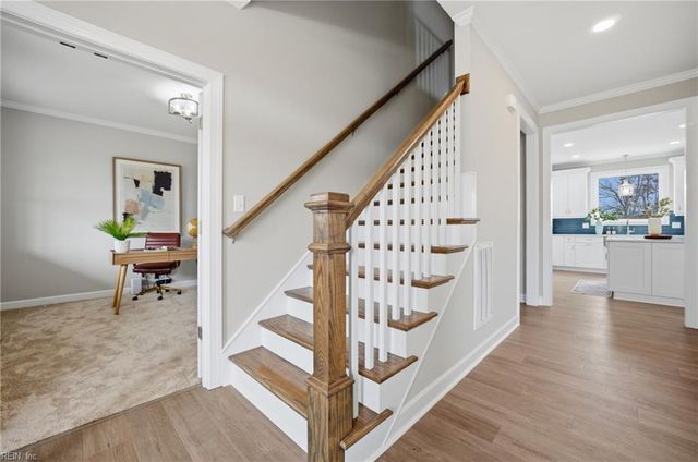 400 Octavia DR, Yorktown, VA 23693