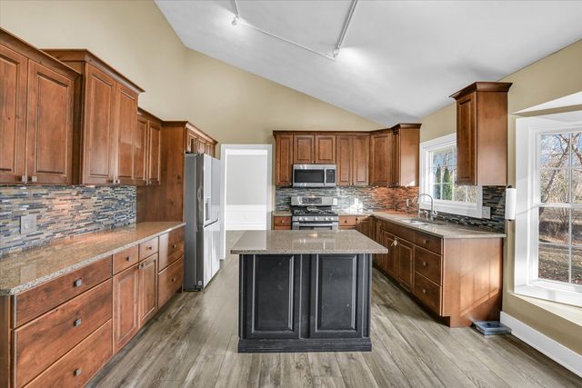 880 Stevens Creek Lane, Forsyth, IL 62535