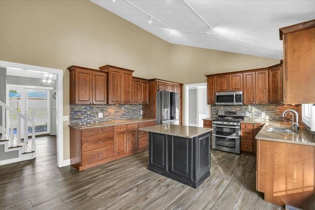 880 Stevens Creek Lane, Forsyth, IL 62535