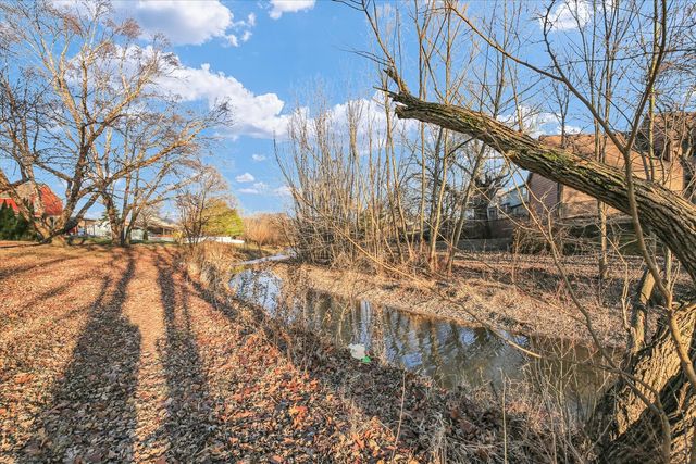 880 Stevens Creek Lane, Forsyth, IL 62535