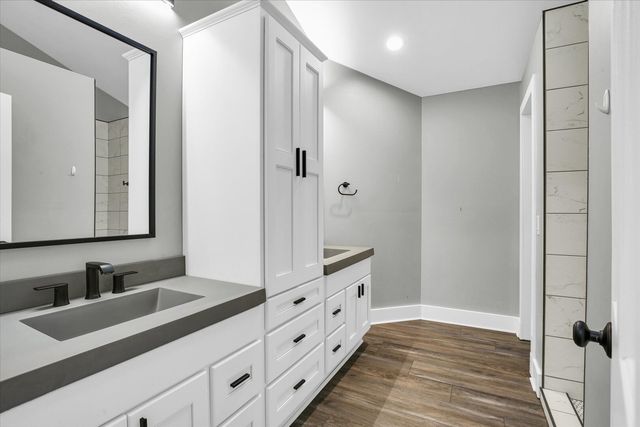 880 Stevens Creek Lane, Forsyth, IL 62535