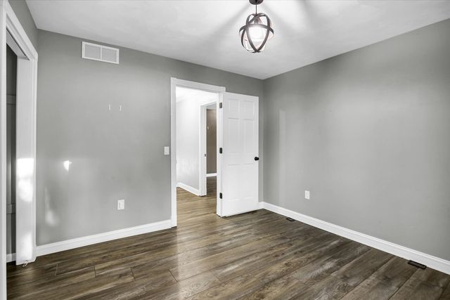 880 Stevens Creek Lane, Forsyth, IL 62535