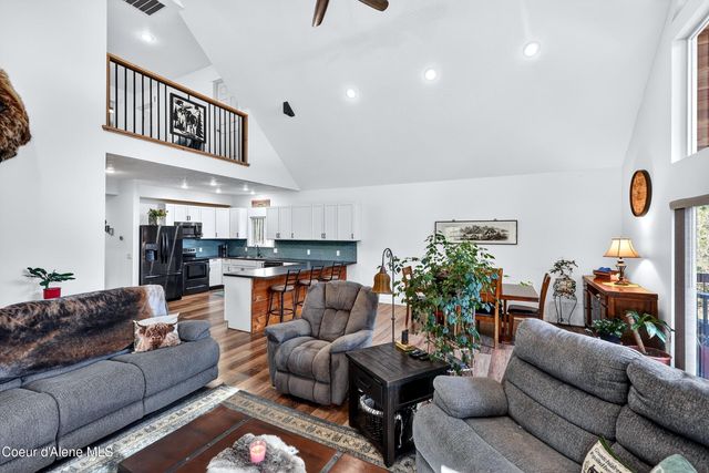 676 S Rena RD, Oldtown, ID 83822
