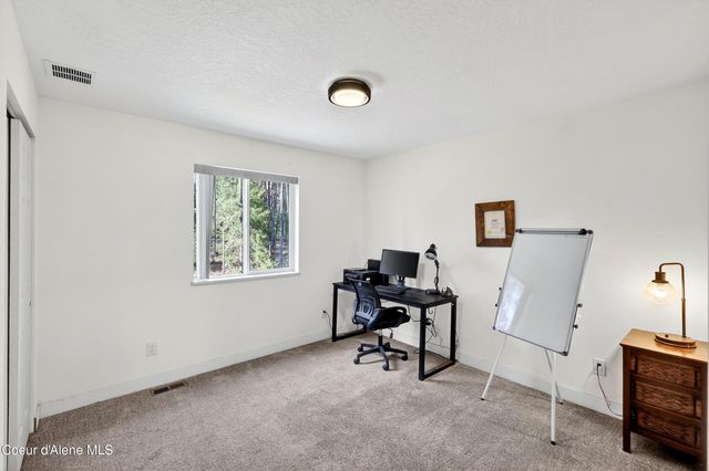 676 S Rena RD, Oldtown, ID 83822