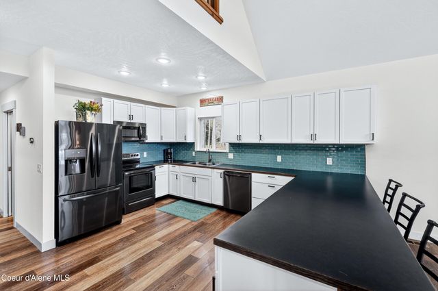 676 S Rena RD, Oldtown, ID 83822