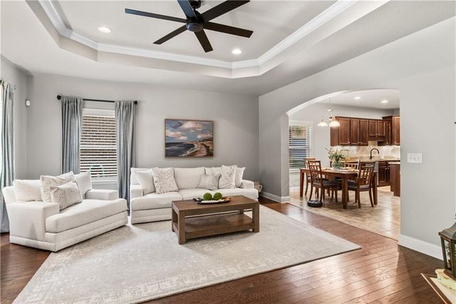 1114 Mcmurray Place W, Mobile, AL 36609