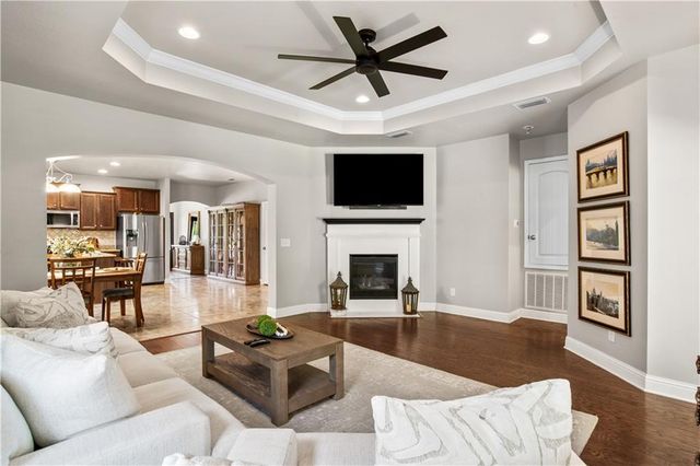 1114 Mcmurray Place W, Mobile, AL 36609