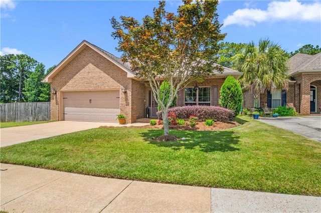 1114 Mcmurray Place W, Mobile, AL 36609