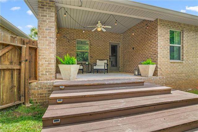 1114 Mcmurray Place W, Mobile, AL 36609