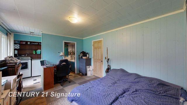 433 Crestview Street, Flushing, MI 48433