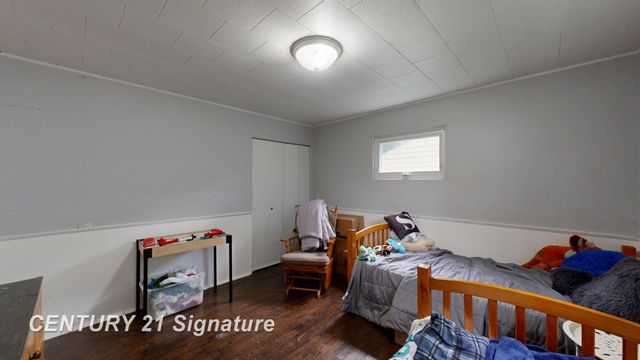 433 Crestview Street, Flushing, MI 48433