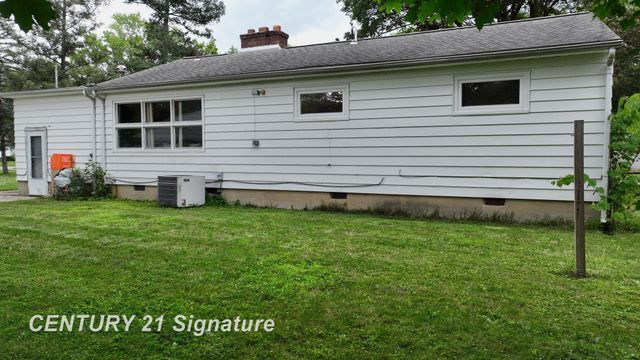 433 Crestview Street, Flushing, MI 48433