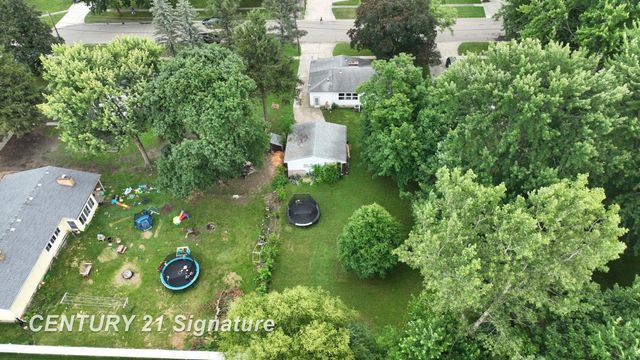 433 Crestview Street, Flushing, MI 48433