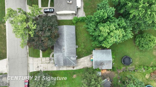 433 Crestview Street, Flushing, MI 48433
