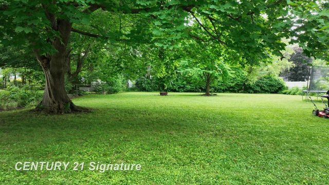 433 Crestview Street, Flushing, MI 48433