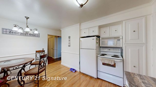 433 Crestview Street, Flushing, MI 48433