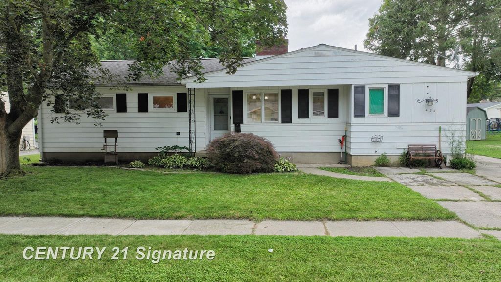433 Crestview Street, Flushing, MI 48433