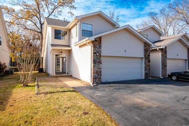 5 Fairway Woods Circle, Maumelle, AR 72113