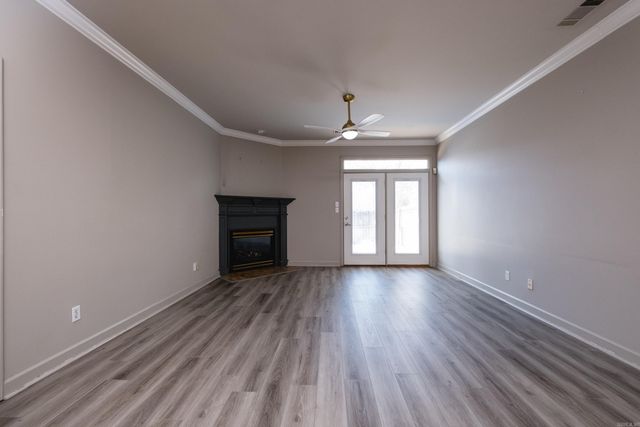 5 Fairway Woods Circle, Maumelle, AR 72113