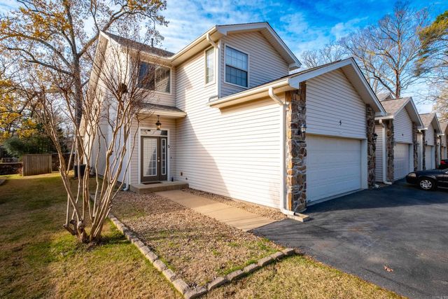 5 Fairway Woods Circle, Maumelle, AR 72113