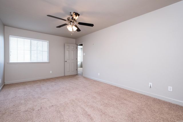 5 Fairway Woods Circle, Maumelle, AR 72113