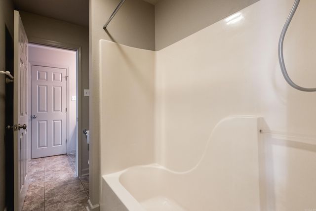 5 Fairway Woods Circle, Maumelle, AR 72113