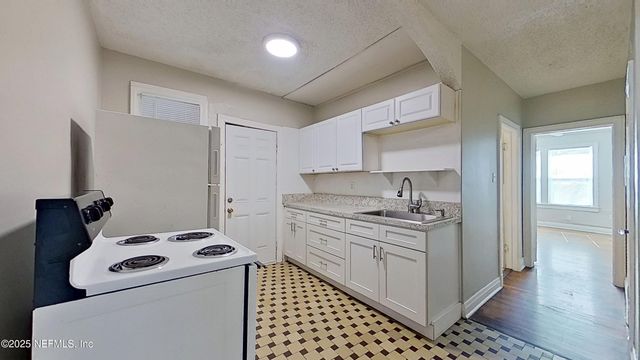 938 CORDOVA Place, 3, Jacksonville, FL 32207
