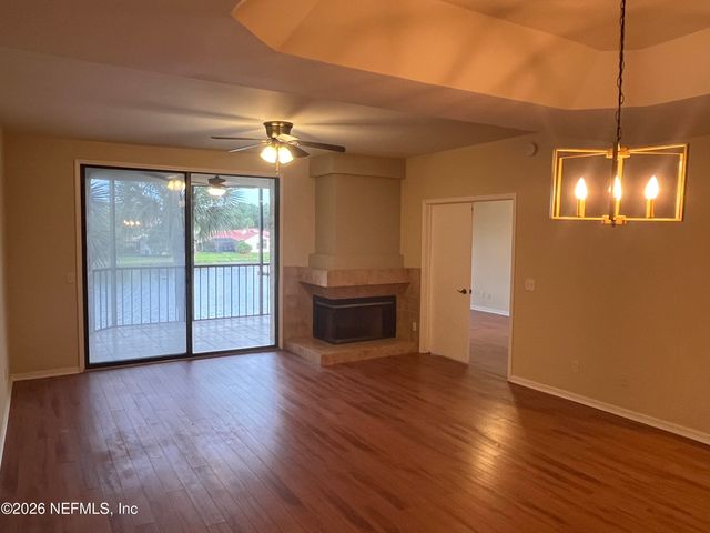 3820 LAVISTA Circle 113, Jacksonville, FL 32217