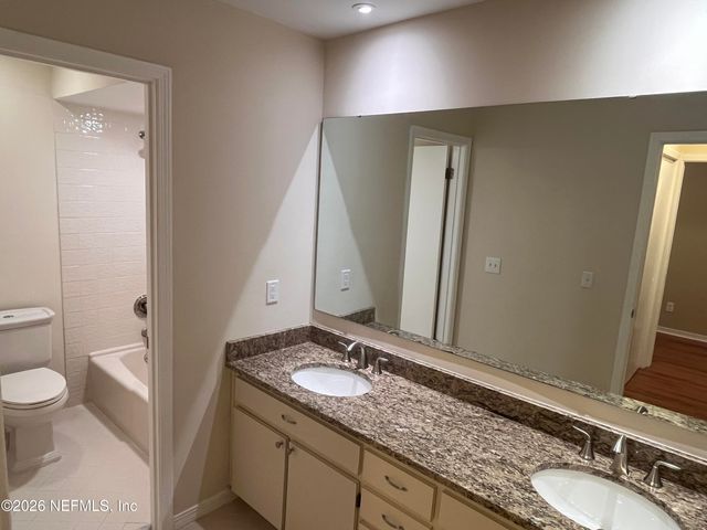 3820 LAVISTA Circle 113, Jacksonville, FL 32217
