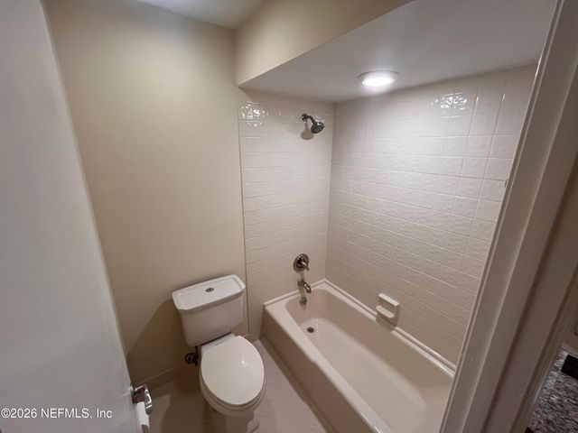 3820 LAVISTA Circle 113, Jacksonville, FL 32217