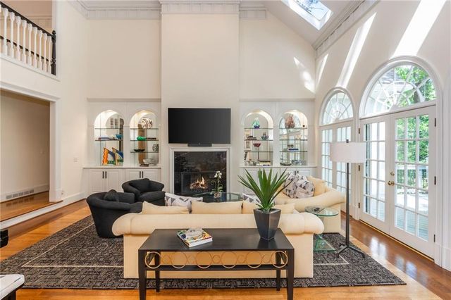 3 Powers Chase Circle, Atlanta, GA 30327