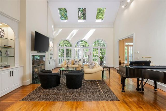 3 Powers Chase Circle, Atlanta, GA 30327