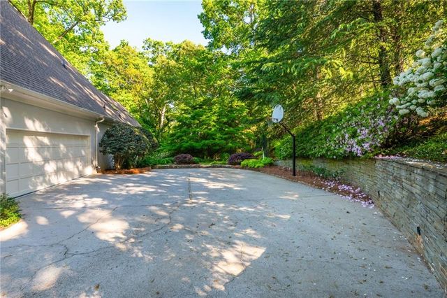 3 Powers Chase Circle, Atlanta, GA 30327