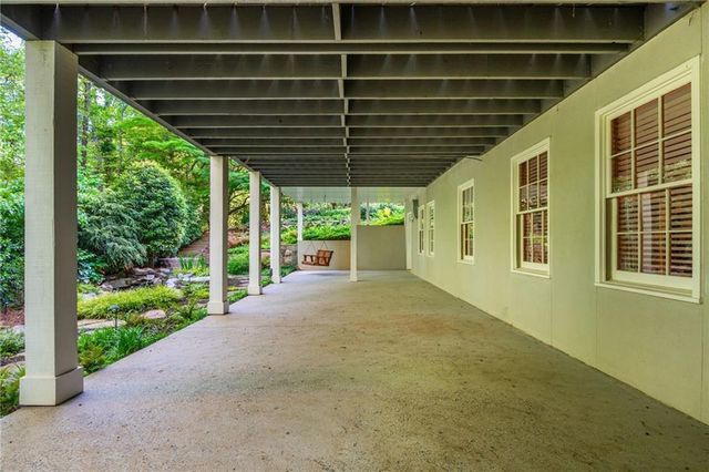 3 Powers Chase Circle, Atlanta, GA 30327