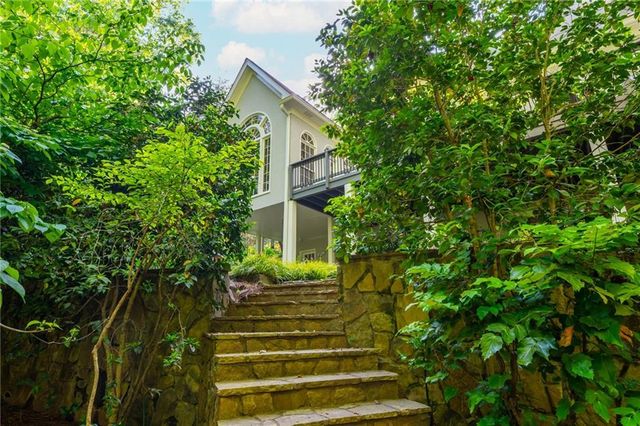 3 Powers Chase Circle, Atlanta, GA 30327