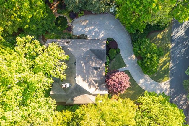3 Powers Chase Circle, Atlanta, GA 30327