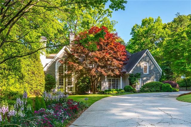 3 Powers Chase Circle, Atlanta, GA 30327