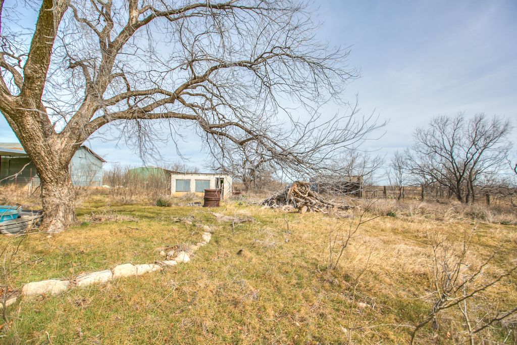 Image 21 of property listing at 17342 Farm To Market 1929, Miles, TX 76861