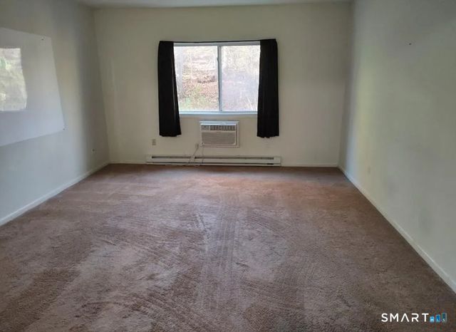 79 Claudia Drive APT 149, West Haven, CT 06516