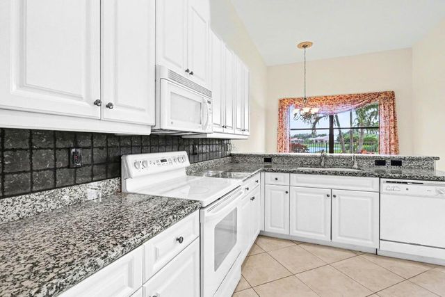 7614 Via Grande, Boynton Beach, FL 33437