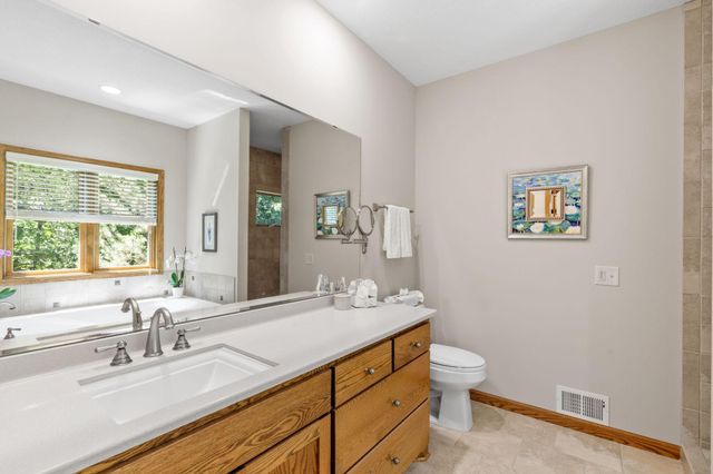 11334 Parkside Trail, Dayton, MN 55369