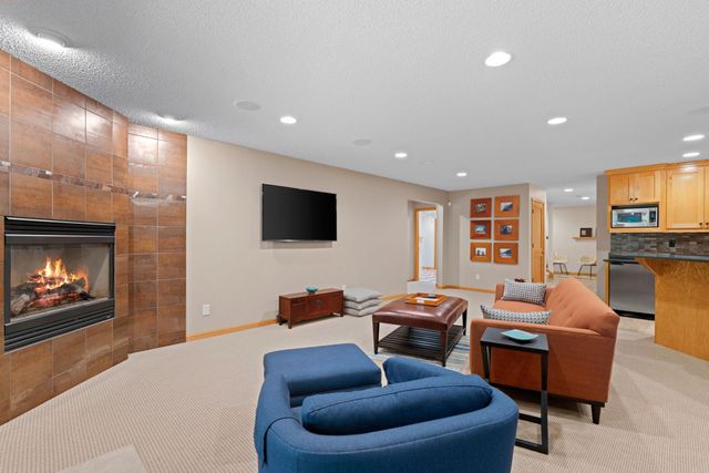 11334 Parkside Trail, Dayton, MN 55369