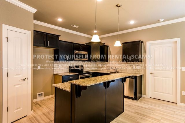 4757 W Wales Drive, Fayetteville, AR 72704