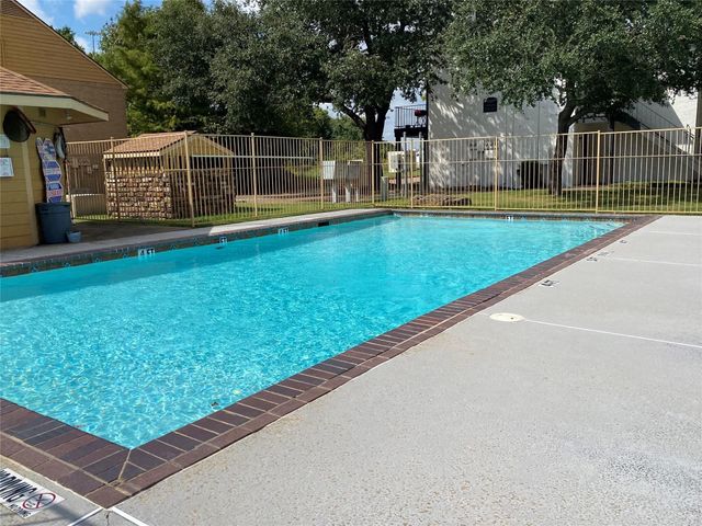 5825 Marvin Loving Drive 205, Garland, TX 75043