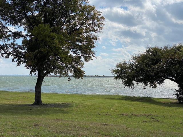 5825 Marvin Loving Drive 205, Garland, TX 75043