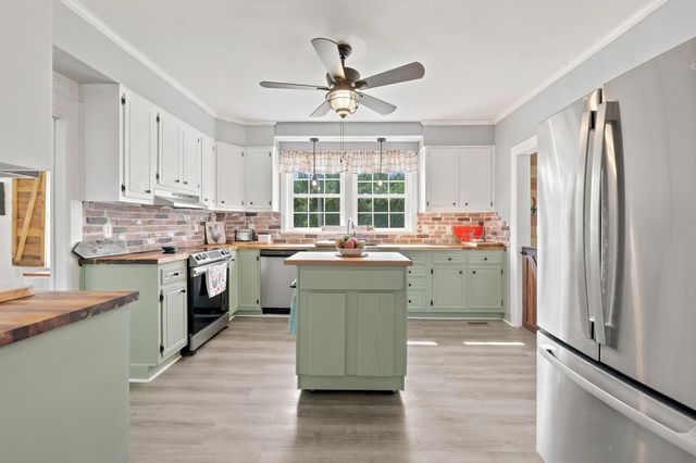 1361 Highway 521, Andrews, SC 29510